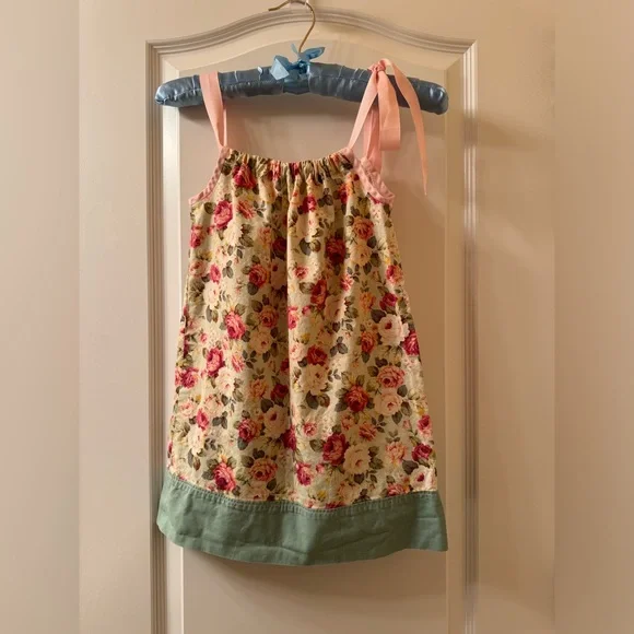 Girls Summer Dress Size 4T - Picture 2 of 7